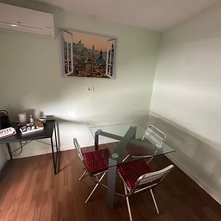 Garden Flat By Vatican Walls 아파트