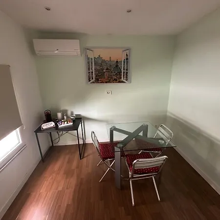 Daire Garden Flat By Vatican Walls *