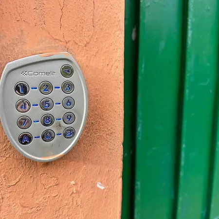 아파트 Garden Flat By Vatican Walls